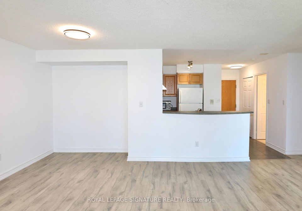 7-lorraine-drive-toronto-ontario-c12947008
