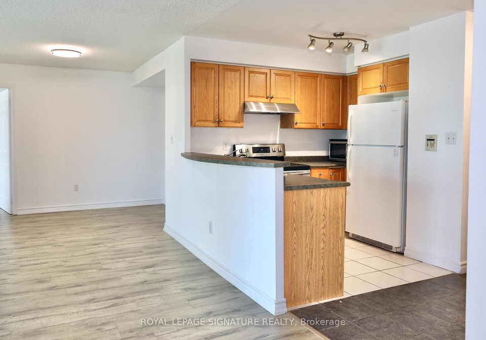 7-lorraine-drive-toronto-ontario-c12947008