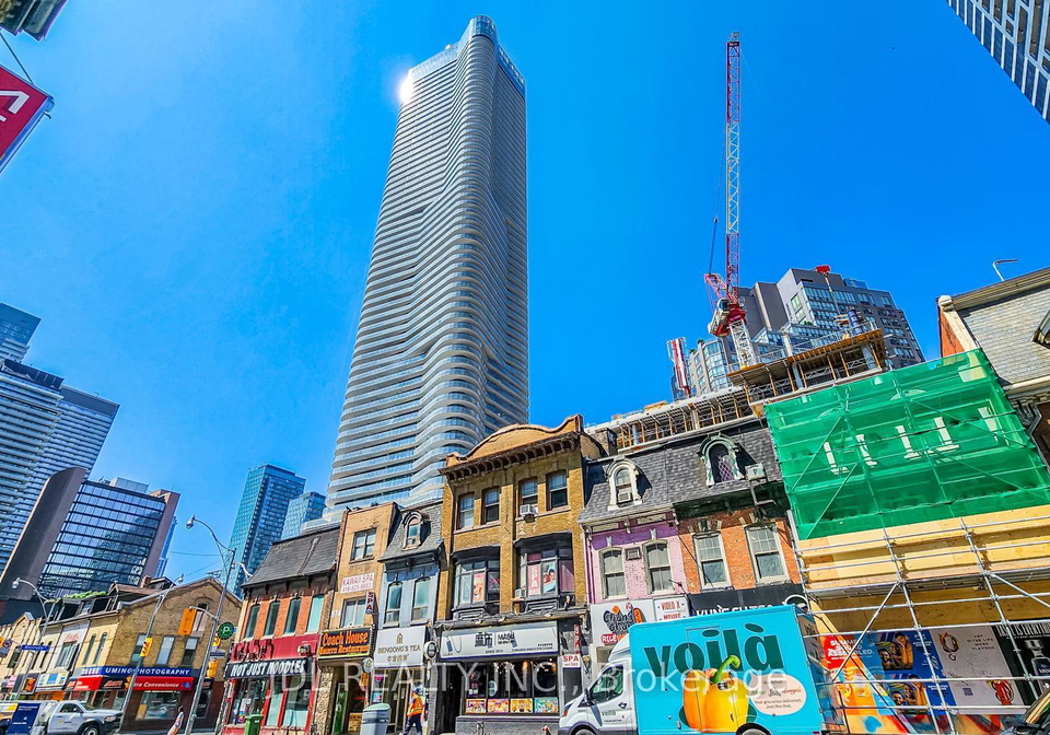 11-wellesley-street-w-toronto-ontario-c12947332