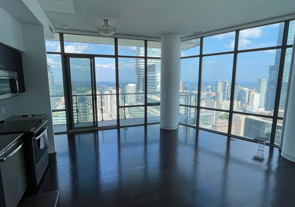 832-bay-street-toronto-ontario-c12947460