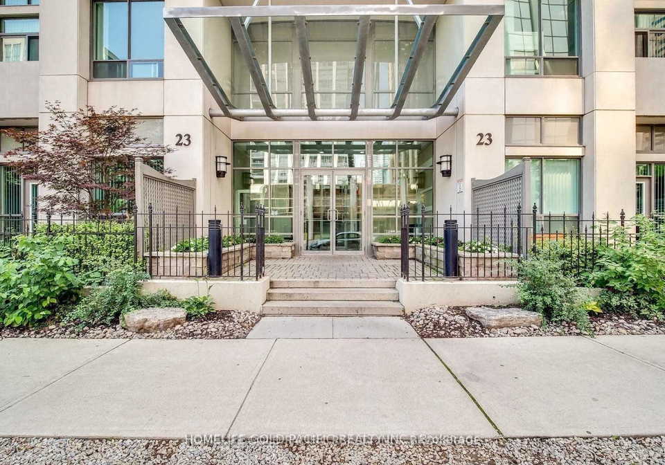 23-hollywood-avenue-north-york-ontario-c12947866