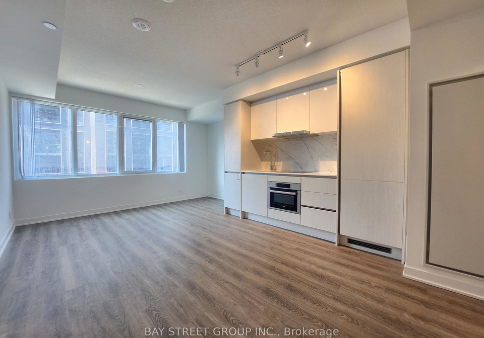 180-front-street-e-toronto-ontario-c12948290