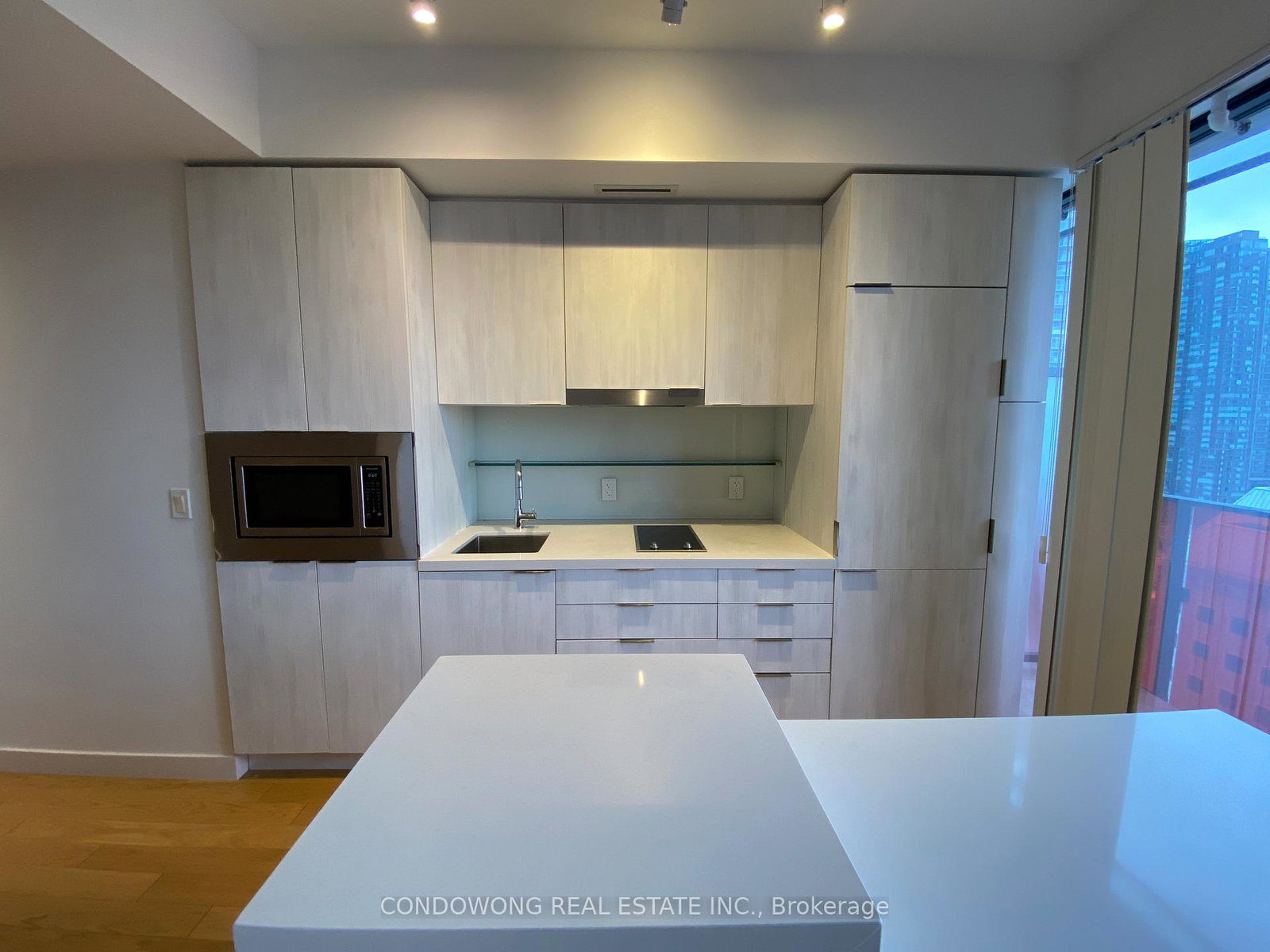 215-queen-street-w-toronto-ontario-c12948352
