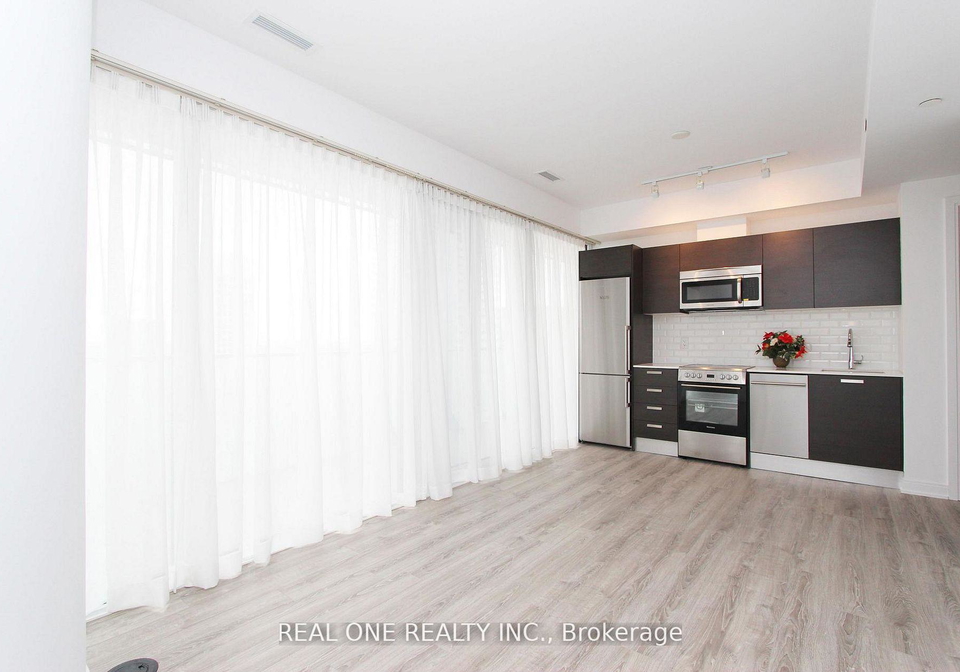 42-charles-street-e-toronto-ontario-c12948530