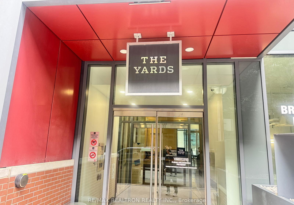 20-bruyeres-mews-toronto-ontario-c12948548