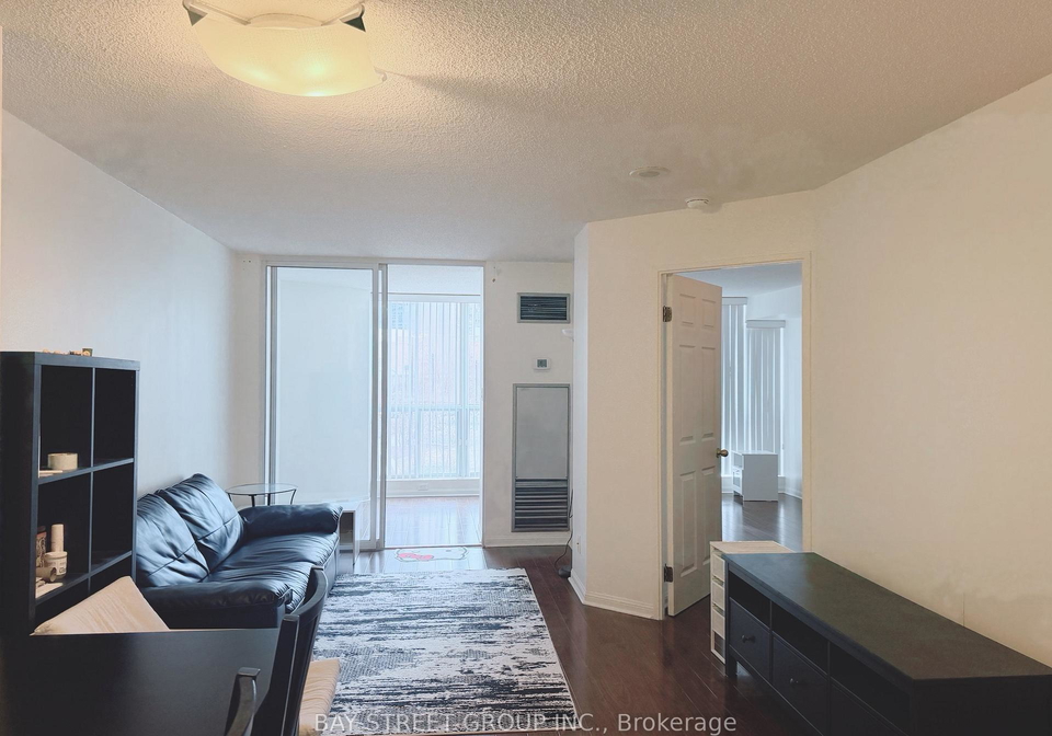 24-wellesley-street-w-toronto-ontario-c12948580