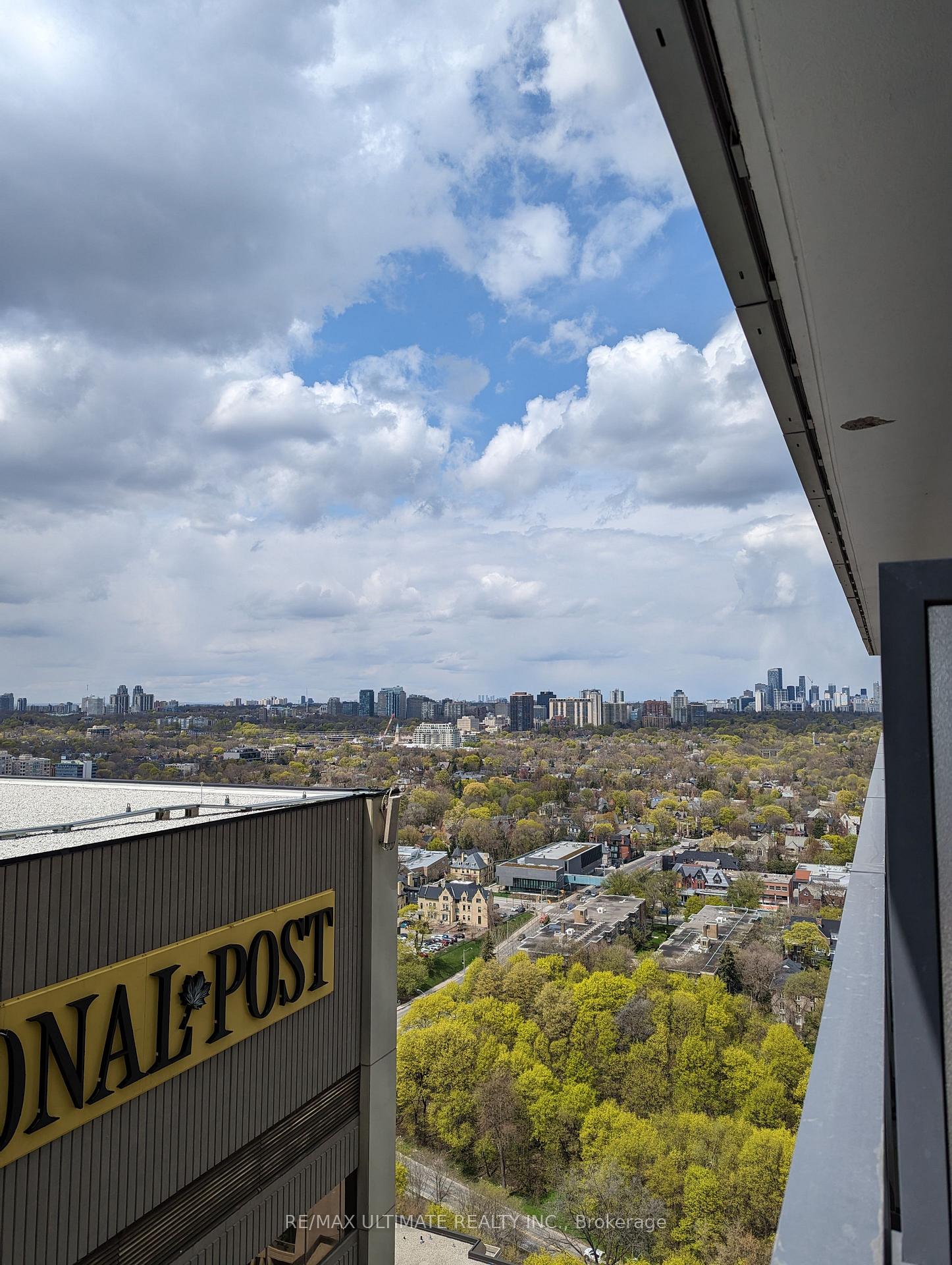 395-bloor-street-toronto-ontario-c12948624