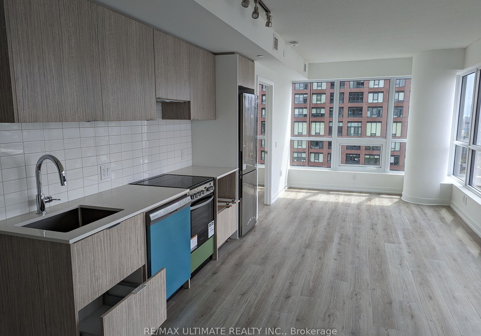 395-bloor-street-toronto-ontario-c12948624