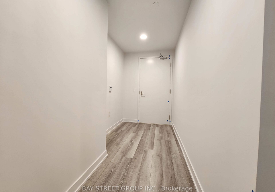 230-simcoe-street-toronto-ontario-c12948644