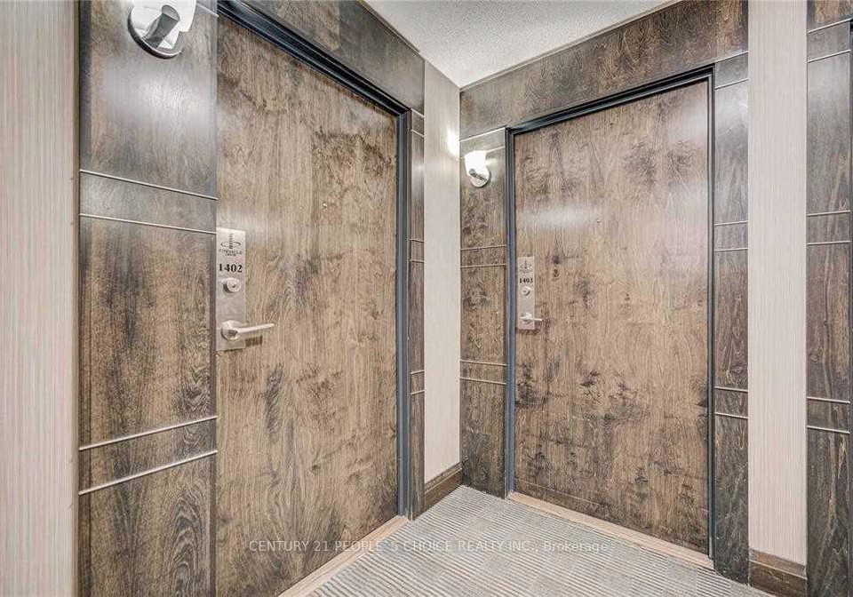 33-bay-street-toronto-ontario-c12948698