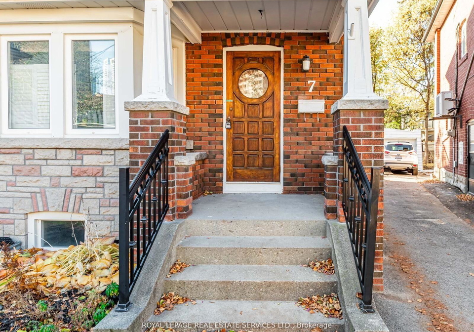7-duplex-crescent-toronto-ontario-c12948796