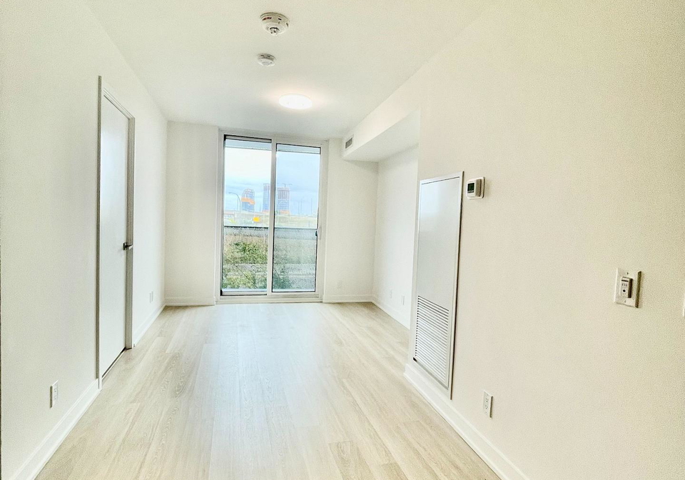30-tretti-way-toronto-ontario-c12949116