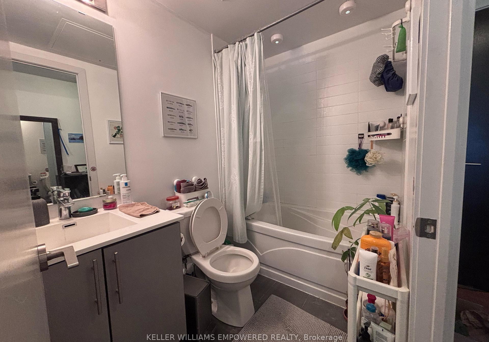 60-berwick-avenue-toronto-ontario-c12949362