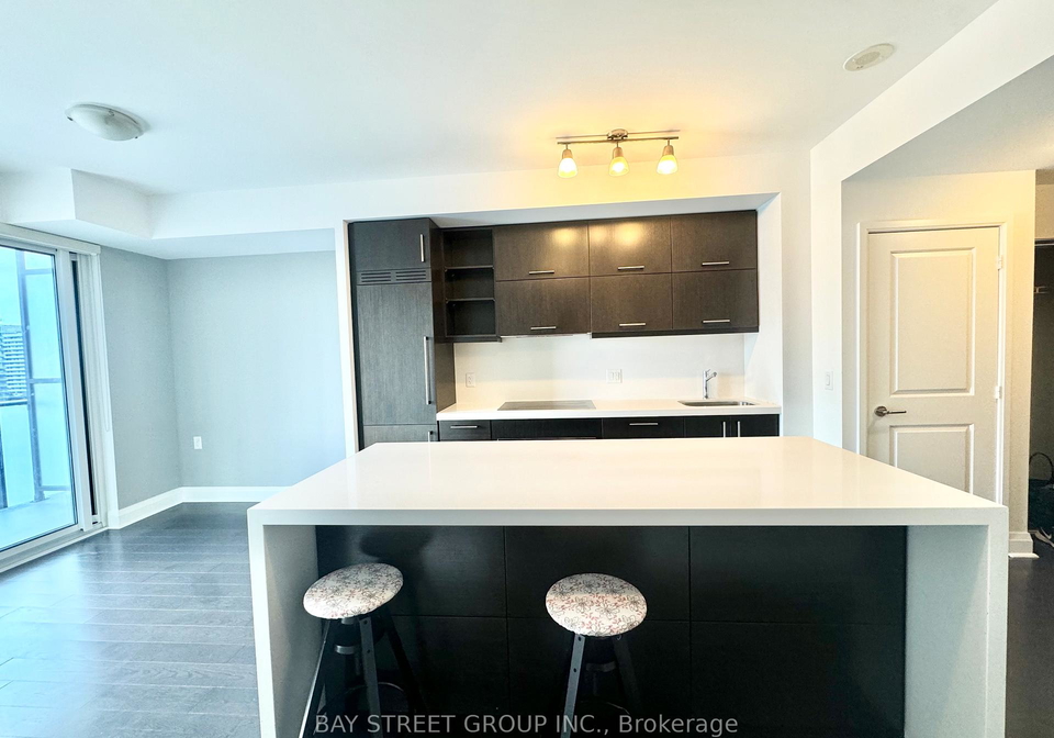1080-bay-street-toronto-ontario-c12949546