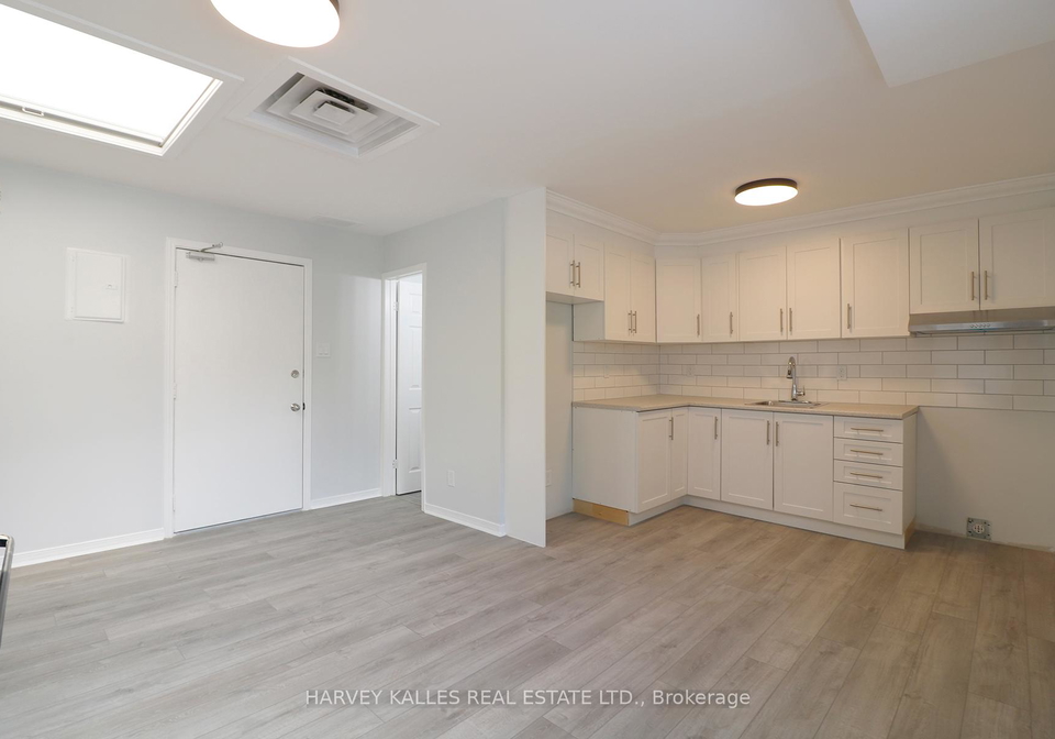 201-augusta-avenue-toronto-ontario-c12949780