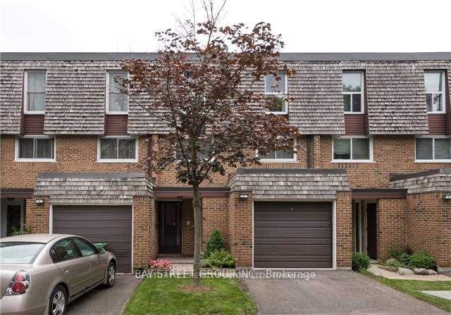 21-sego-royalway-north-york-ontario-c12949794