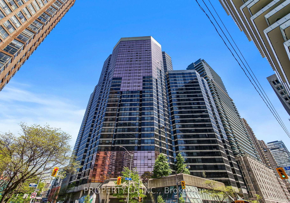 1001-bay-street-toronto-ontario-c12950004