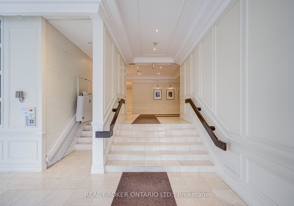 562-eglinton-avenue-e-toronto-ontario-c12950066