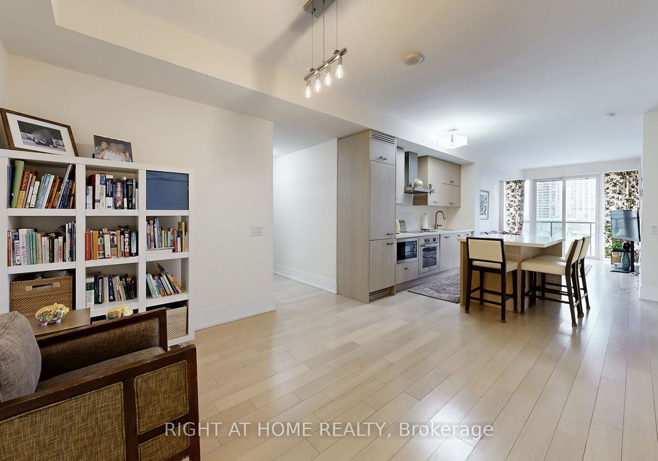 560-front-street-w-toronto-ontario-c12950104