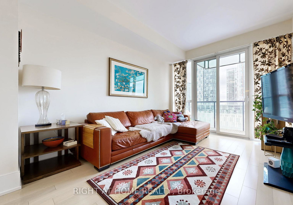 560-front-street-w-toronto-ontario-c12950104