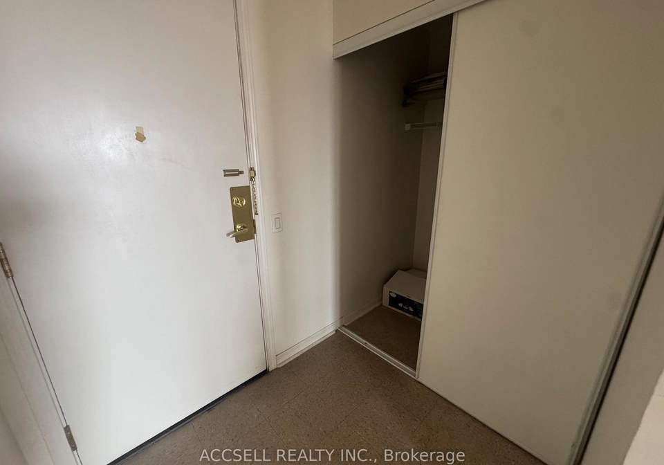 650-lawrence-avenue-w-toronto-ontario-c12950852
