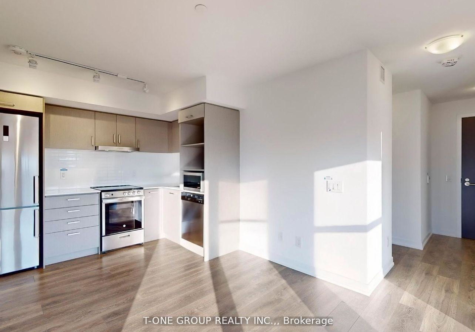 219-dundas-street-e-toronto-ontario-c12951066