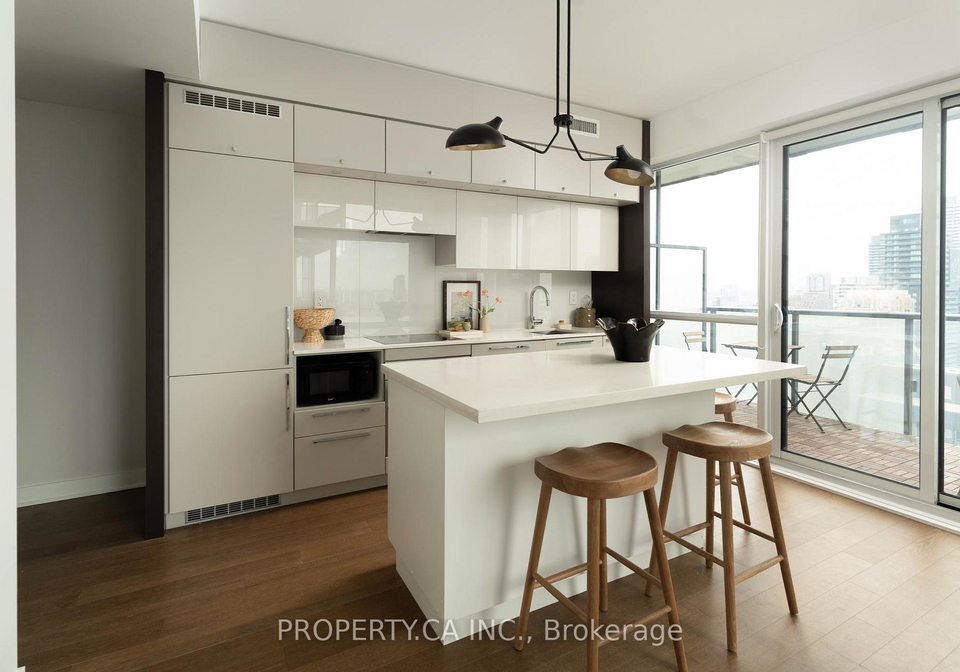15-grenville-street-toronto-ontario-c12951270