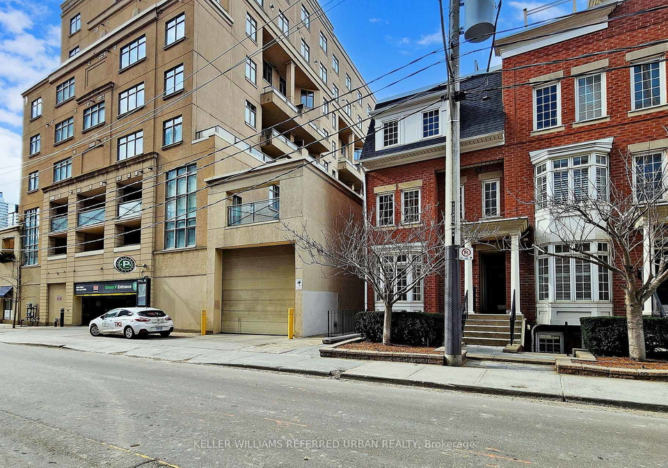 4a-portland-street-toronto-ontario-c12951638