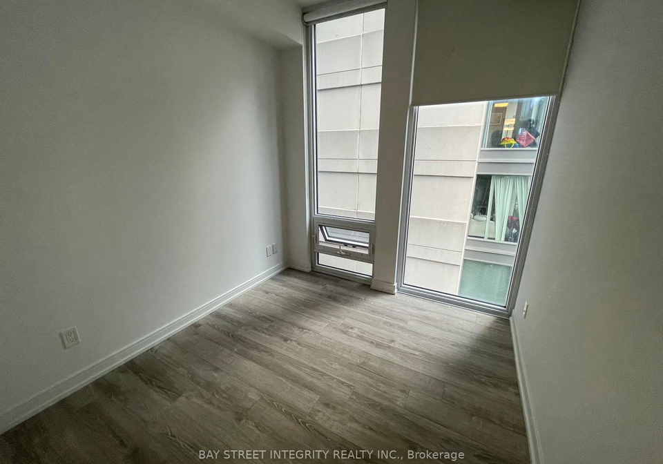 28-wellesley-street-e-toronto-ontario-c12952076
