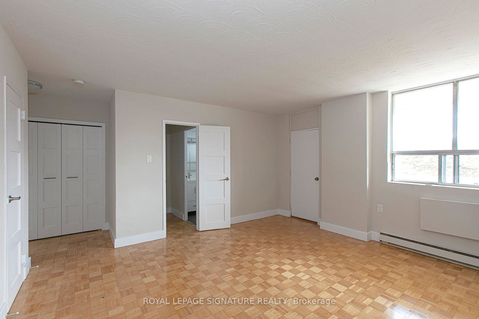 525-eglinton-avenue-e-toronto-ontario-c12952194