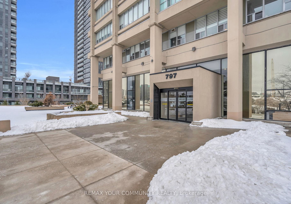 797-don-mills-road-east-york-ontario-c12952204