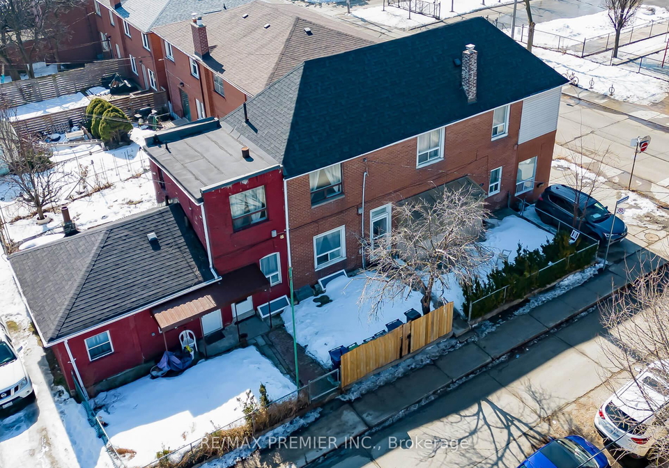 229-bellwoods-avenue-toronto-ontario-c12952252