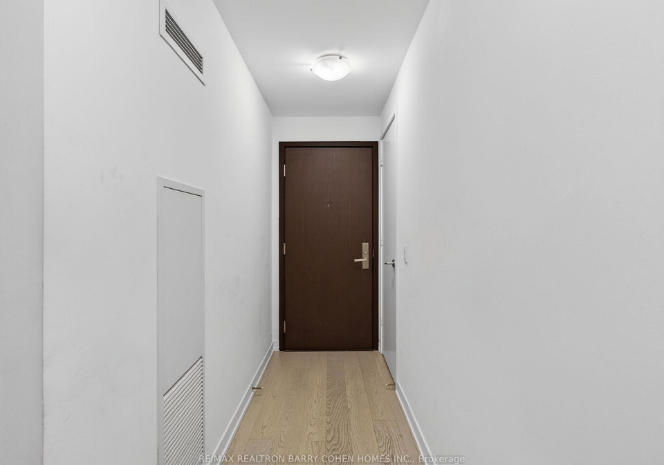 1-yorkville-avenue-toronto-ontario-c12952256