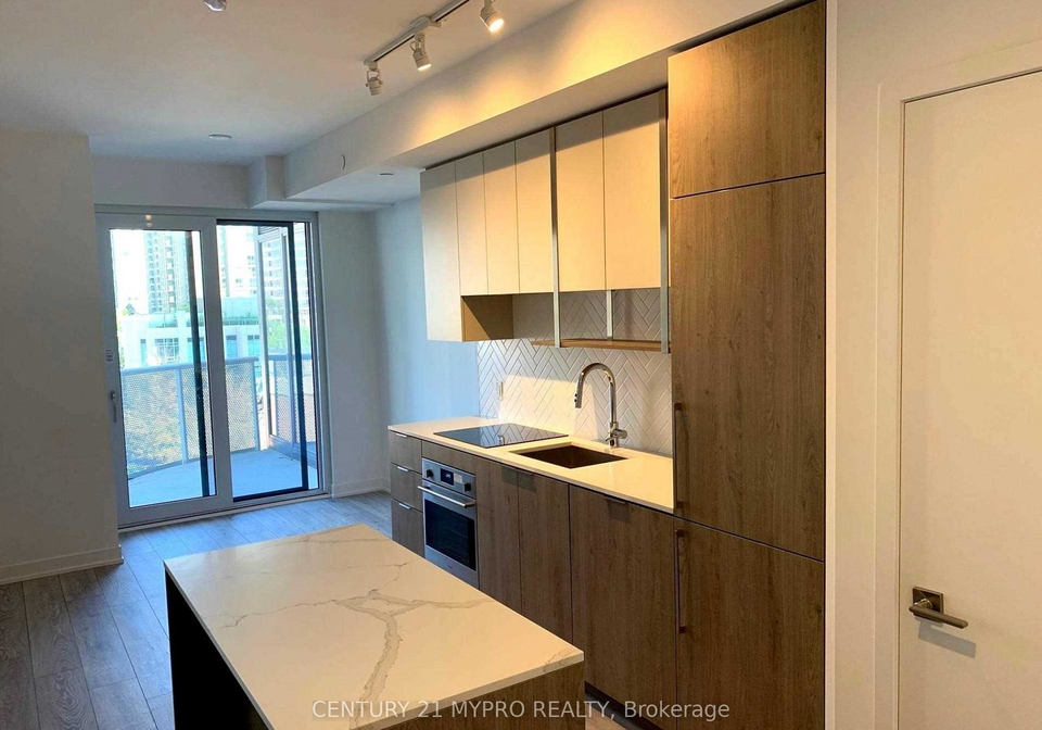 15-holmes-avenue-north-york-ontario-c12952462