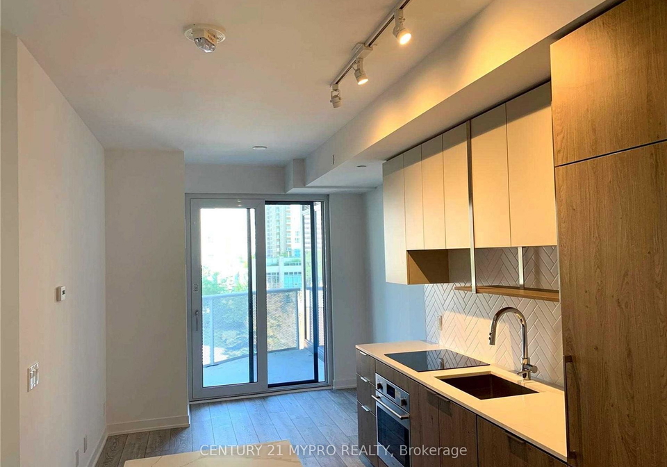 15-holmes-avenue-north-york-ontario-c12952462