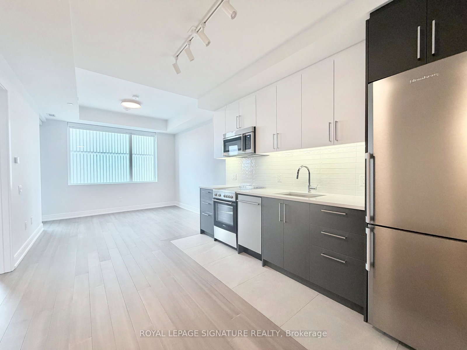 664-spadina-avenue-toronto-ontario-c12952762