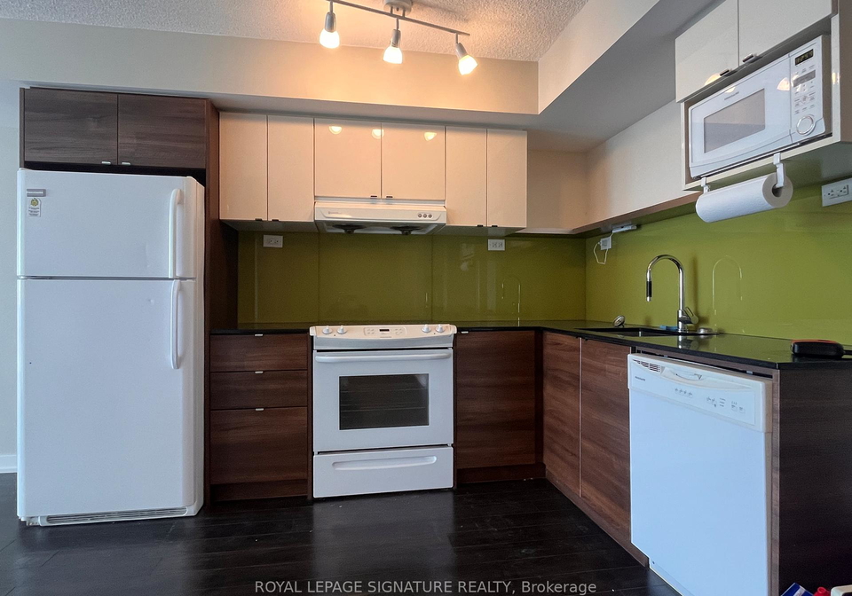 72-esther-shiner-boulevard-north-york-ontario-c12952950