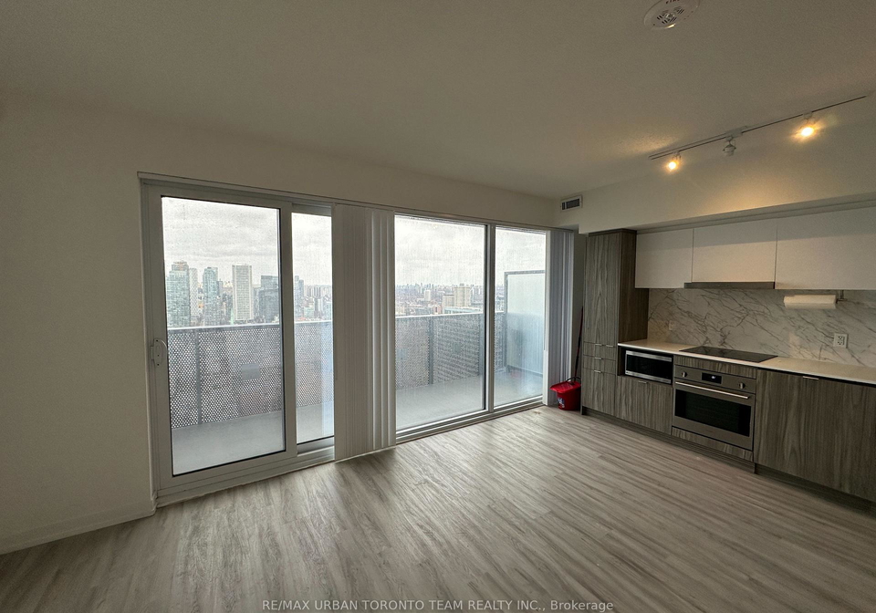 55-cooper-street-toronto-ontario-c12953398