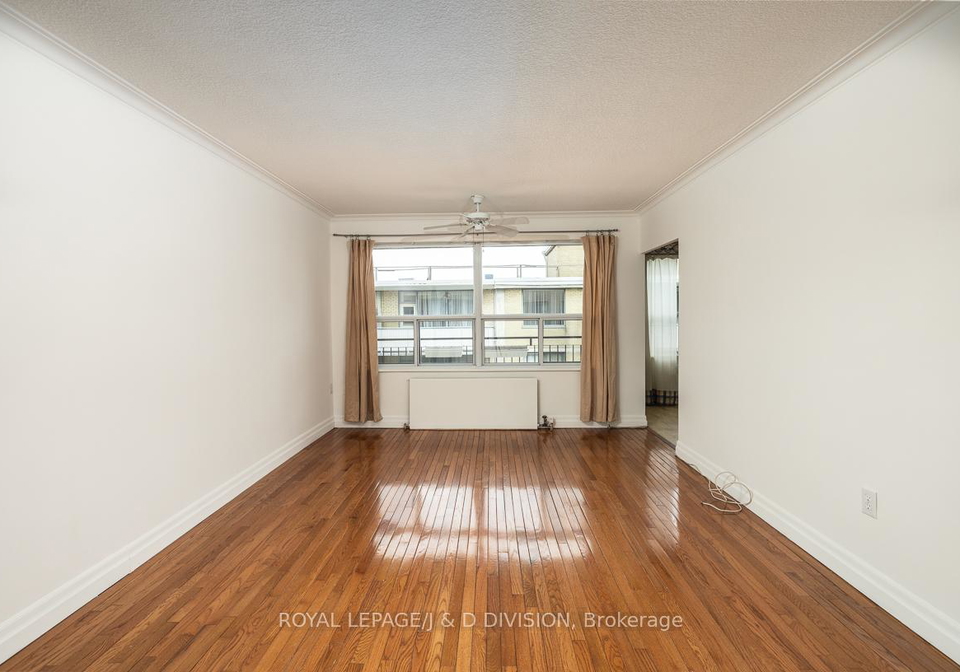 660-w-eglinton-avenue-w-toronto-ontario-c12953834