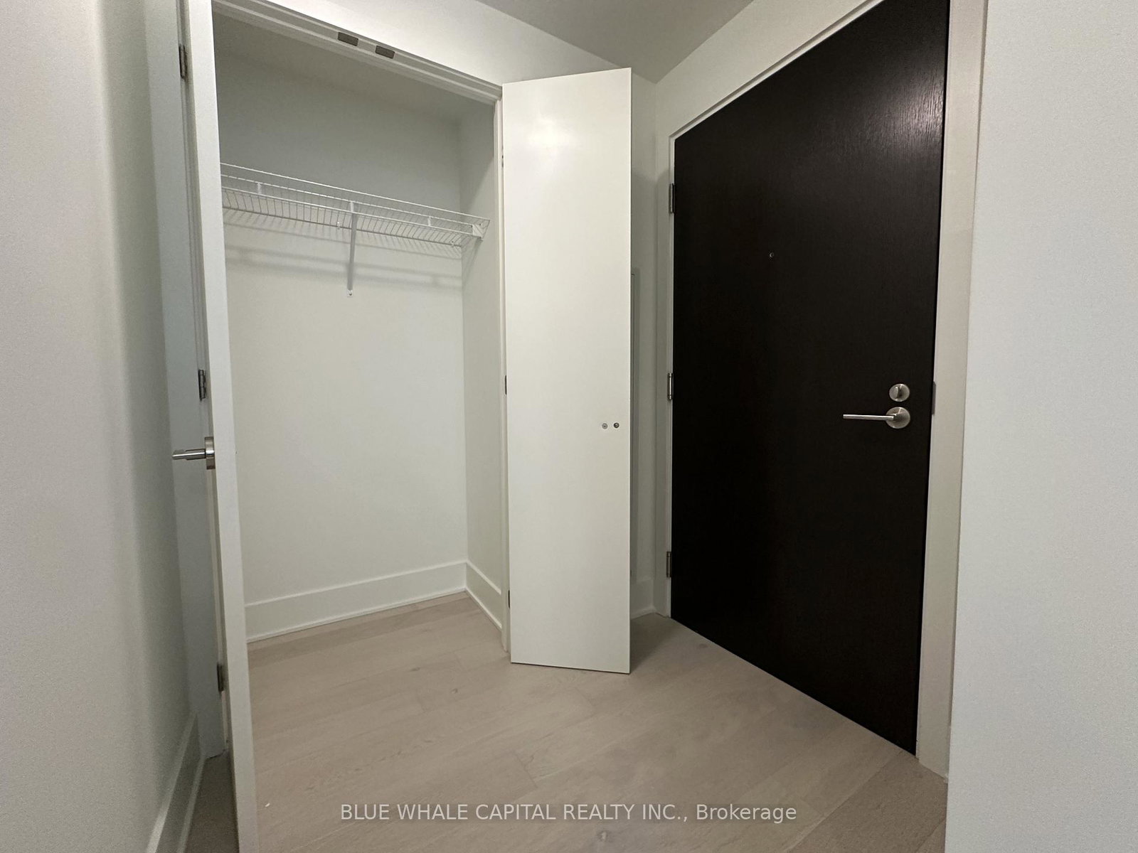 11-yorkville-avenue-toronto-ontario-c12953844