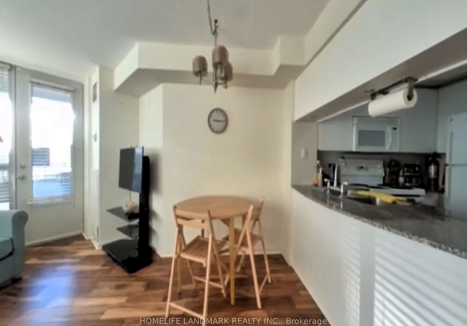 228-queens-quay-w-toronto-ontario-c12953958