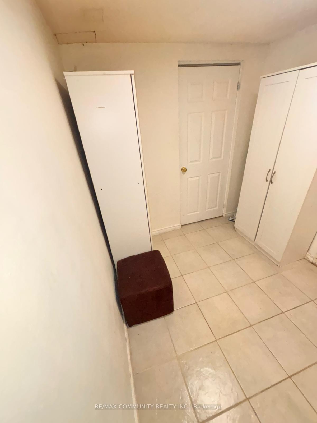 537-steeles-avenue-w-toronto-ontario-c12954094