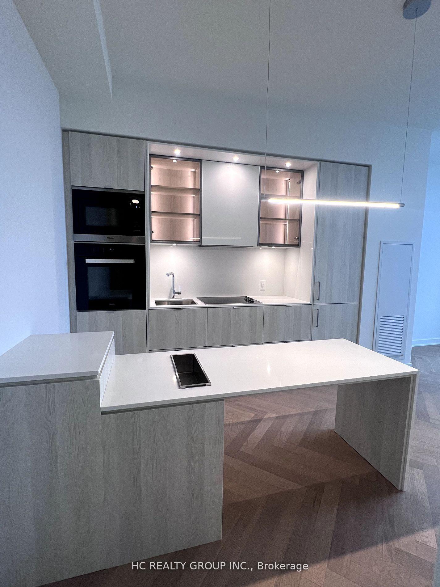 11-yorkville-avenue-toronto-ontario-c12954302