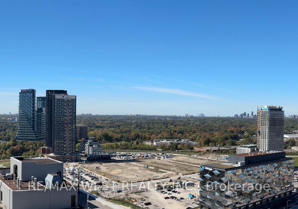 2-sonic-way-east-york-ontario-c12954460