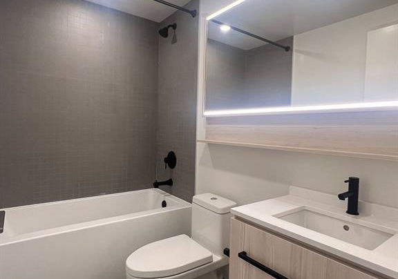 425-front-street-e-toronto-ontario-c12954882