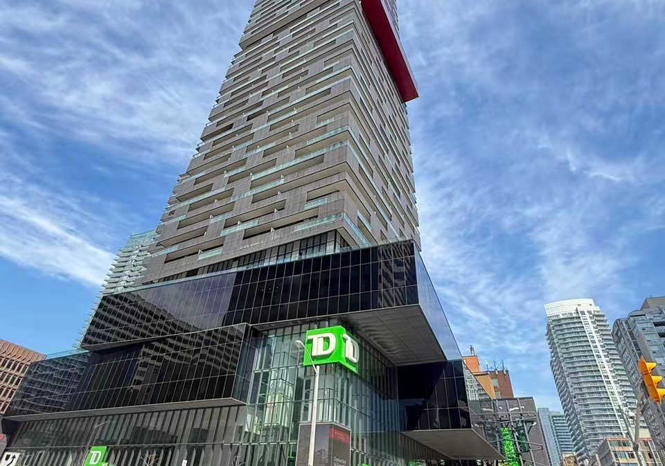8-eglinton-avenue-ne-toronto-ontario-c12954942