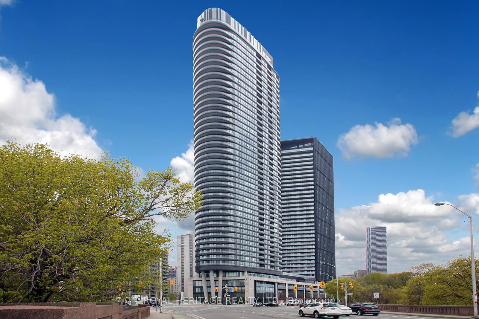 585-585-bloor-street-e-toronto-ontario-c12955072