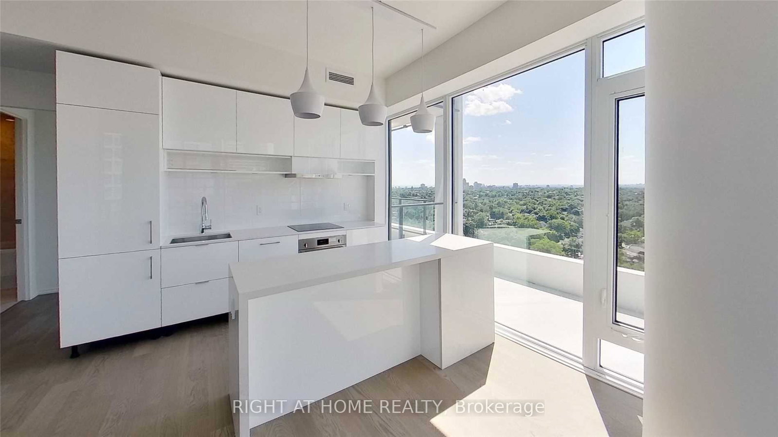 5-soudan-avenue-toronto-ontario-c12955208