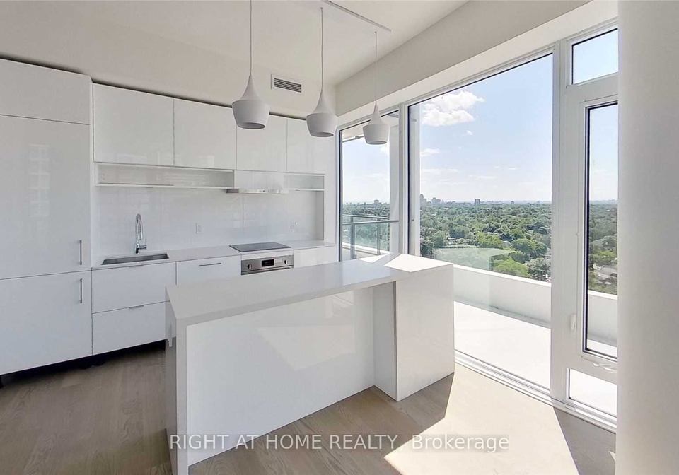 5-soudan-avenue-toronto-ontario-c12955208