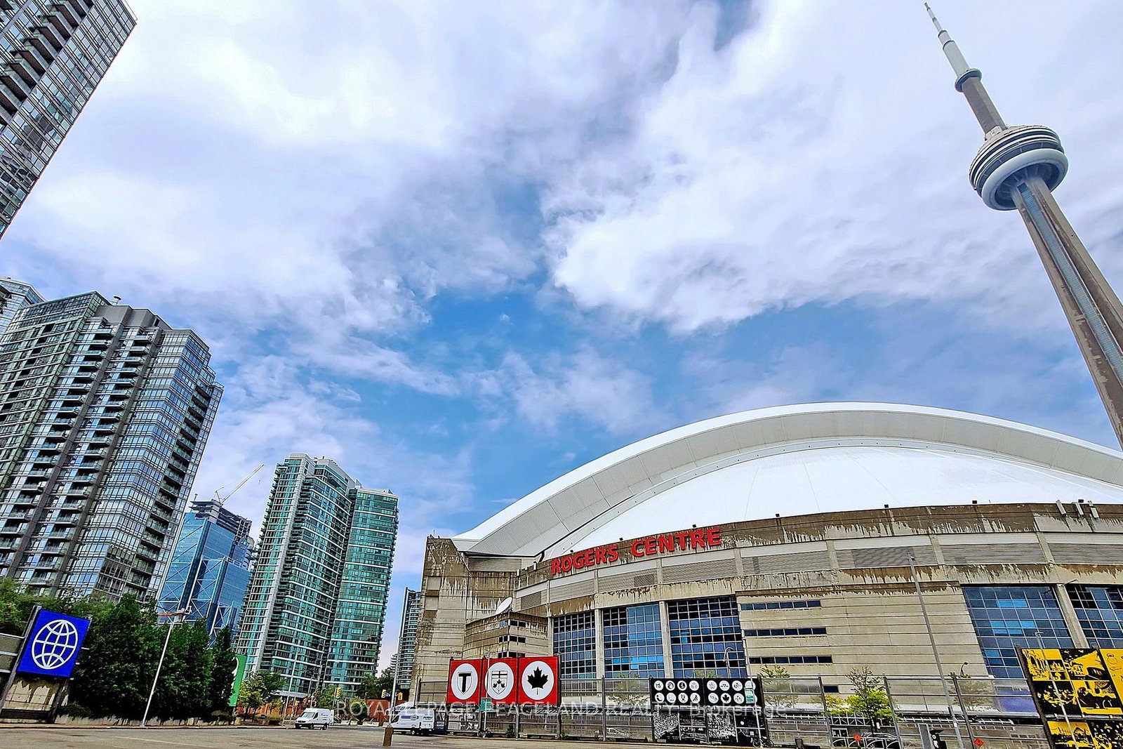 3-navy-wharf-court-toronto-ontario-c12955242